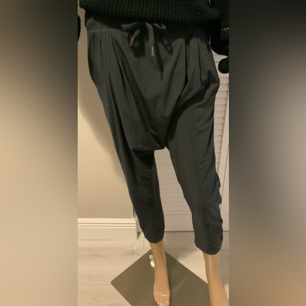 Lululemon Drop-Crotch Harem Joggers – Charcoal Gray (Size 6) - Picture 2 of 10